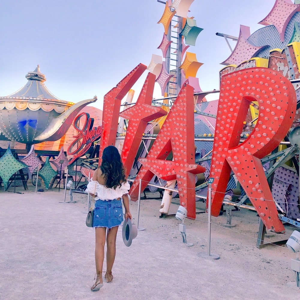 Meet your Posher, Emm